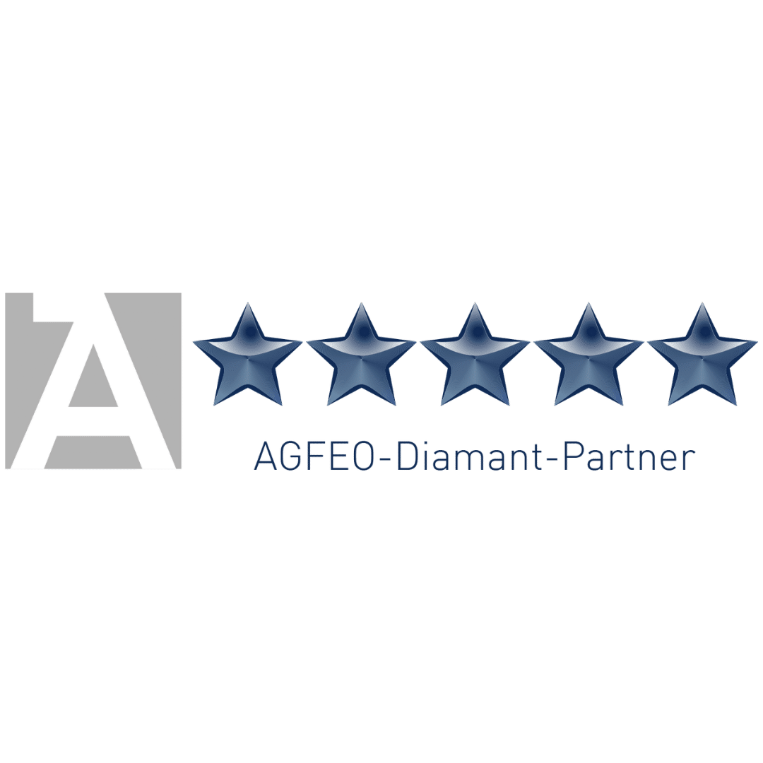 Zu sehen ist das Partner-Logo von Agfeo: die Buchstabe "A" für Agfeo weiß mit grauem Hintergrund und rechts daneben sind 5 Sterne in Blau-metallic gefärbt. Unter die 5 Sterne ist folgender Schriftzug zu lesen: "AGFEO-Diamant-Partner"
